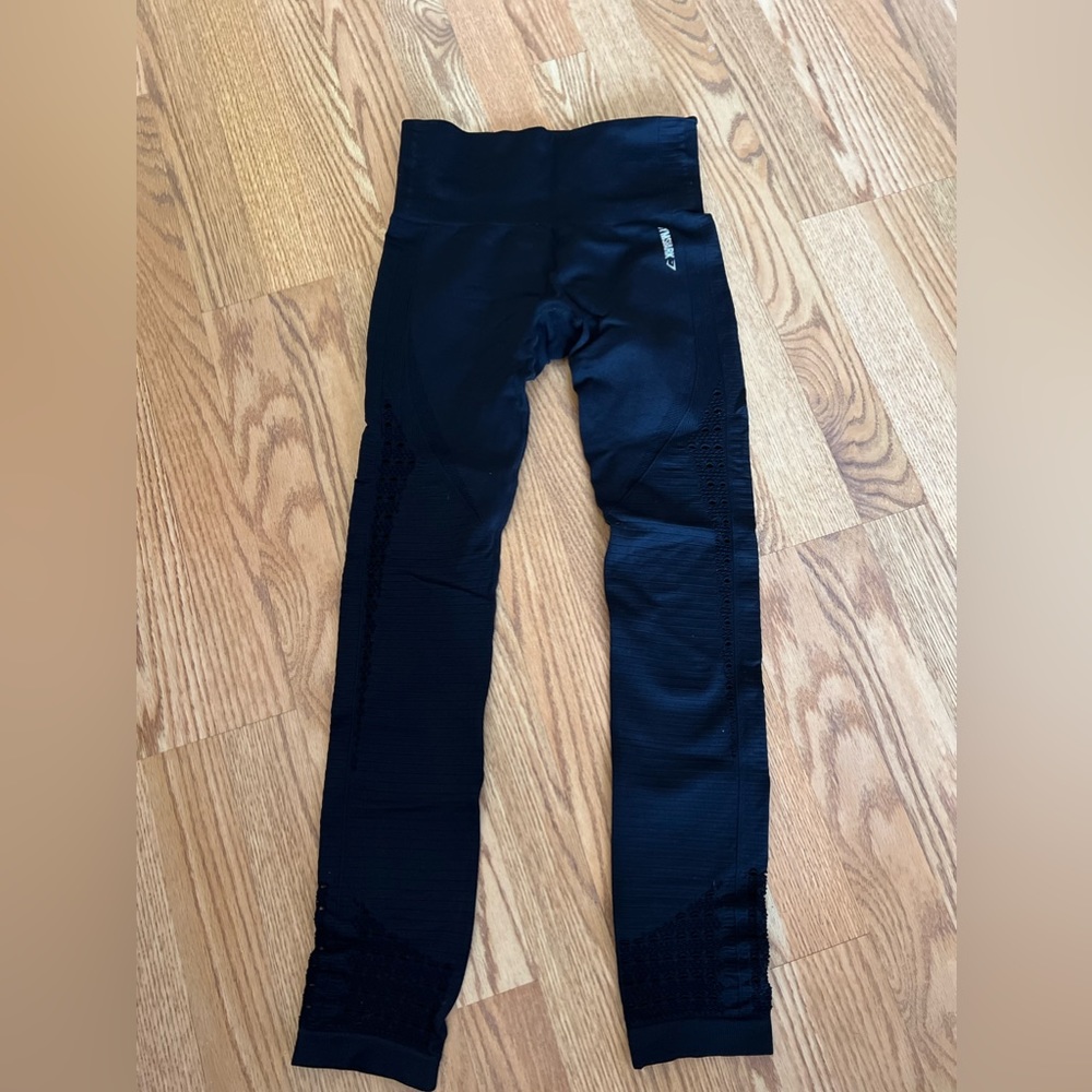 Black gymshark workout leggings